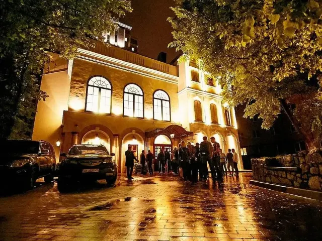 Caribbean Club
