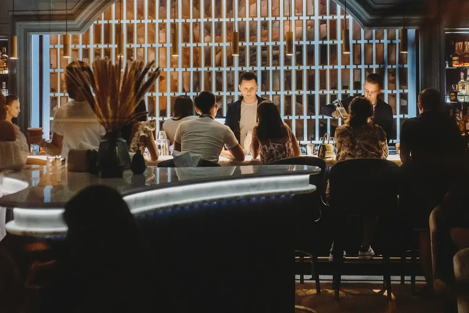 Flacon Bar