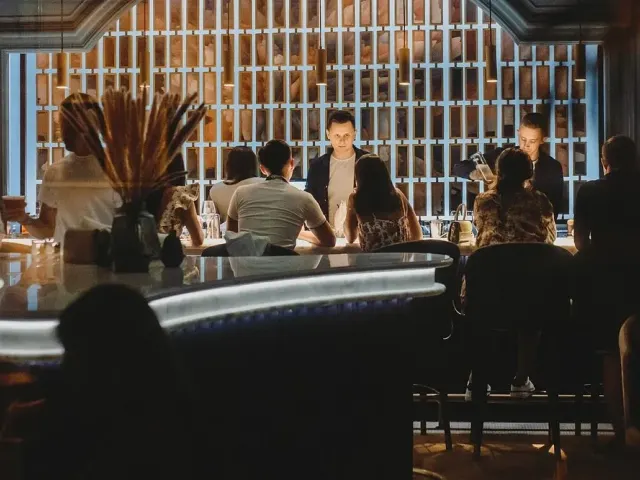 Flacon Bar