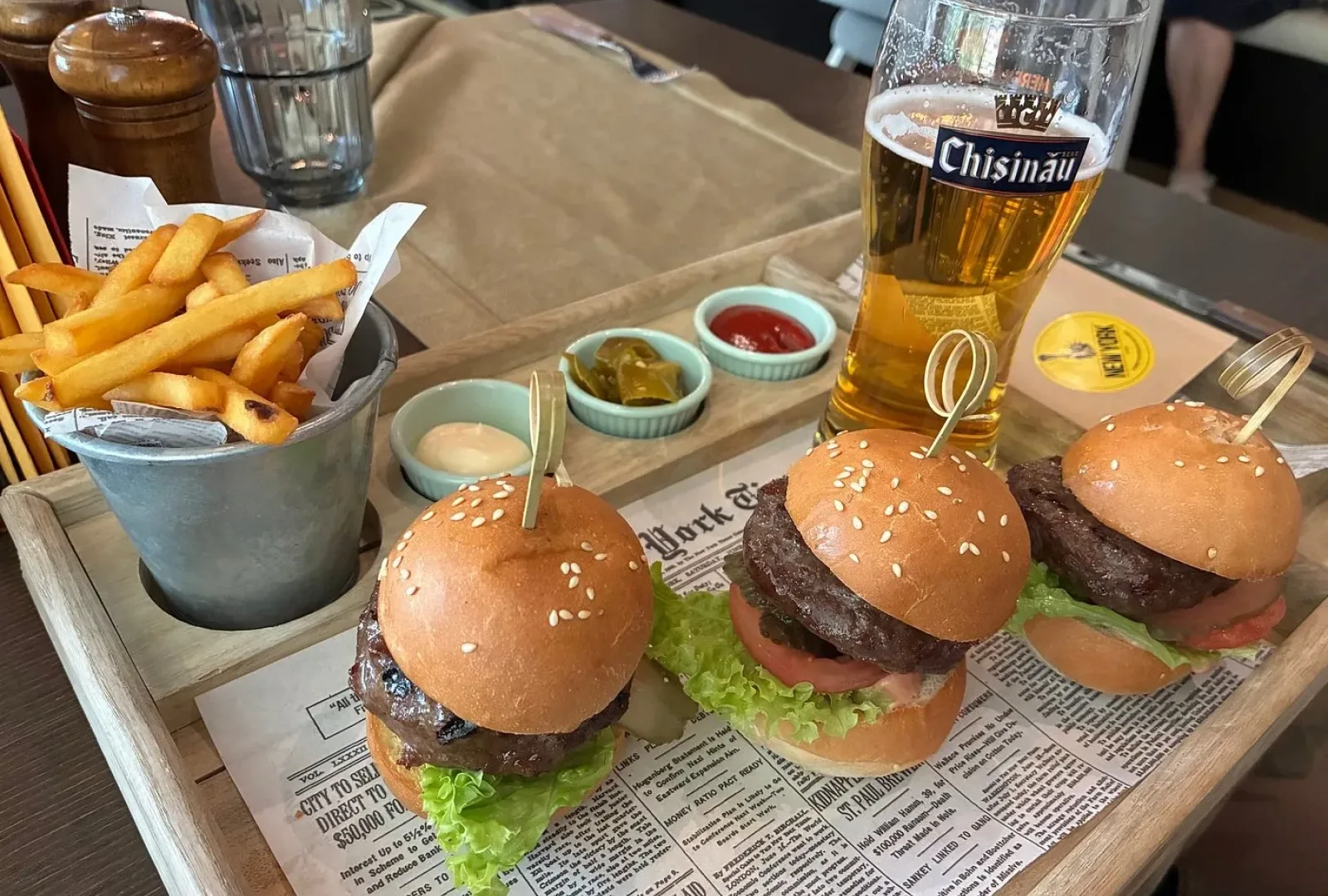 New York Restaurant & Bar